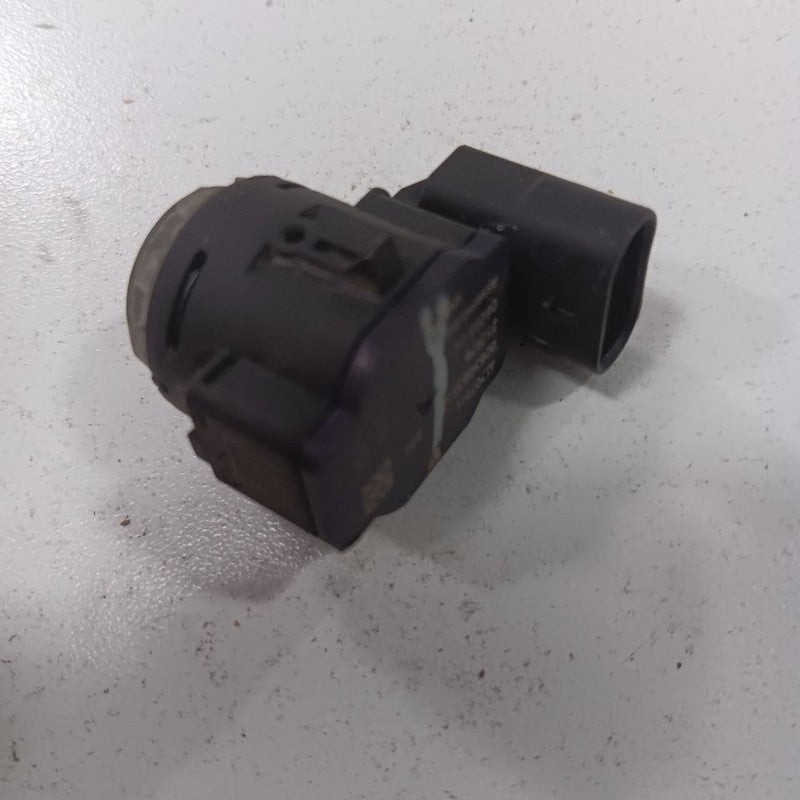 2025 GMC Acadia Back up Sensor