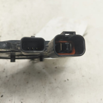 Nissan Rogue Variable Timing Gear Oil Control Valve Solenoid Cylinder 