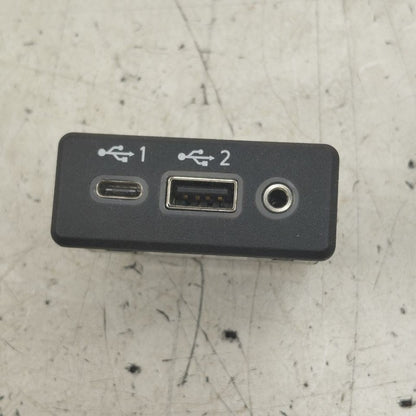 Nissan Murano USB Plug In Hub Port  2020 2021 2022 2023