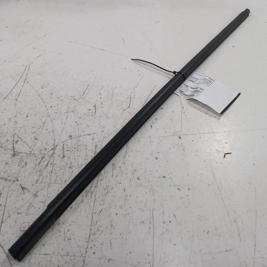 Hyundai Accent Door Glass Window Weather Strip Trim Front Left Driver  2012 2013