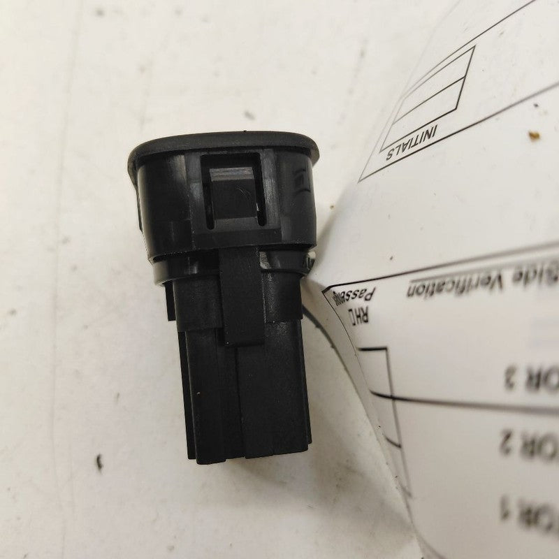 Driver's Front Door Fuel Door Switch Fits 16-19 Chevy Volt OEM