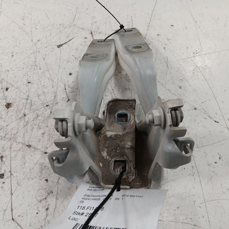 Fiat 500 Hood Hinge Set Left and Right 2018 OEM