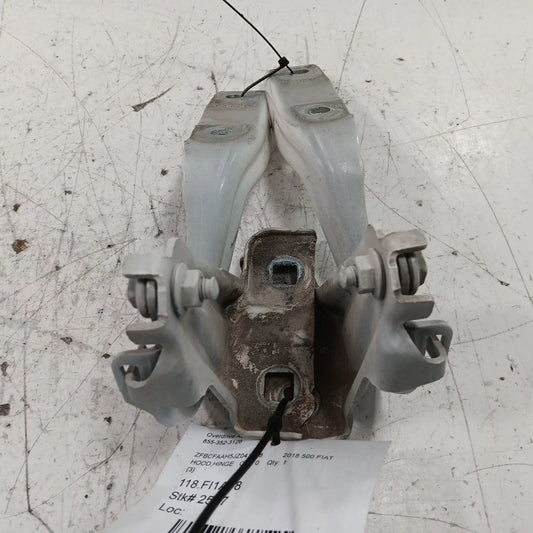 Fiat 500 Hood Hinge Set Left and Right 2018 OEM