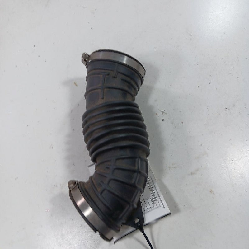 Jeep Cherokee Air Cleaner Tube Intake Hose  3.2 2015 2016 2017 OEM