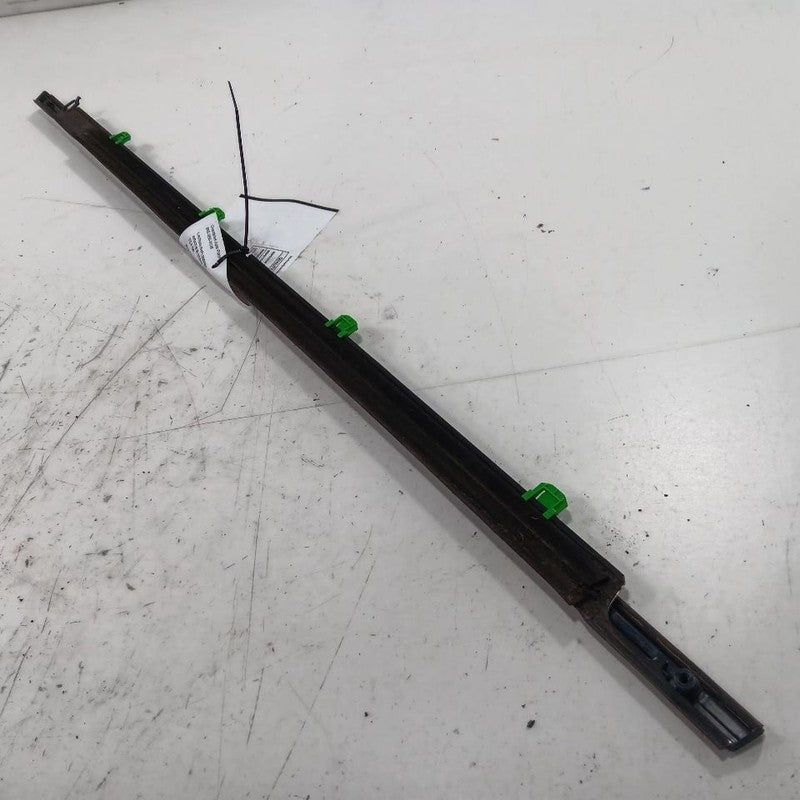 Honda CR-V Door Glass Window Weather Strip Trim Rear Right Passenger Side Back  