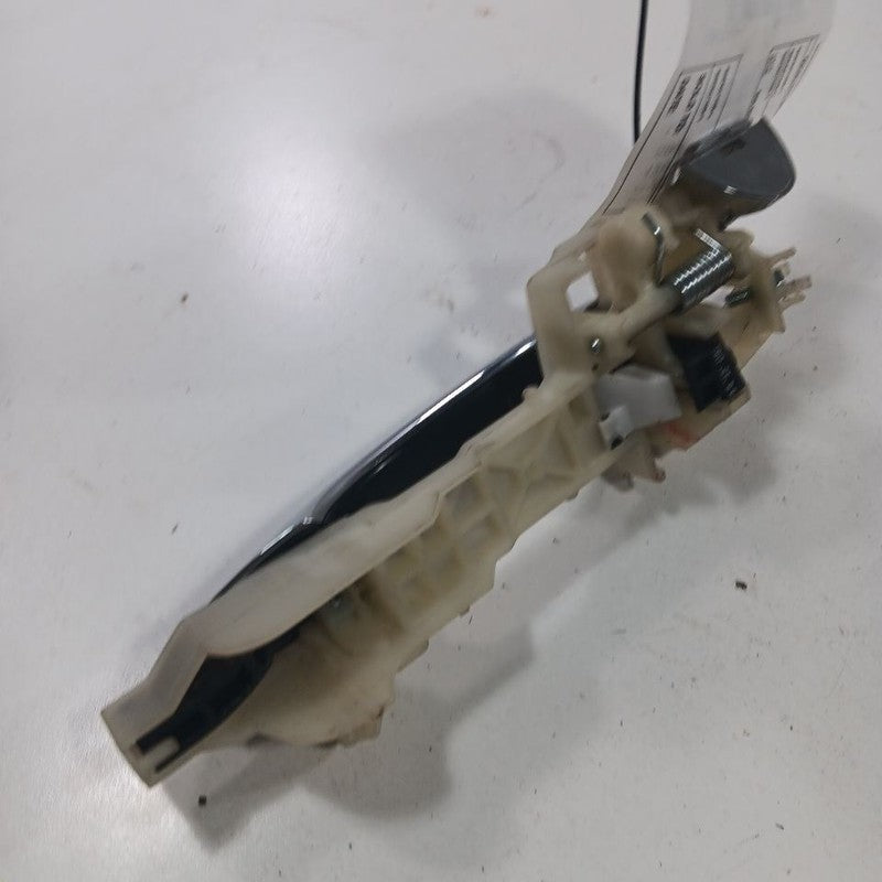 Driver Left Front Door Handle Exterior Chrome Fits 16-20 Kia Sorento