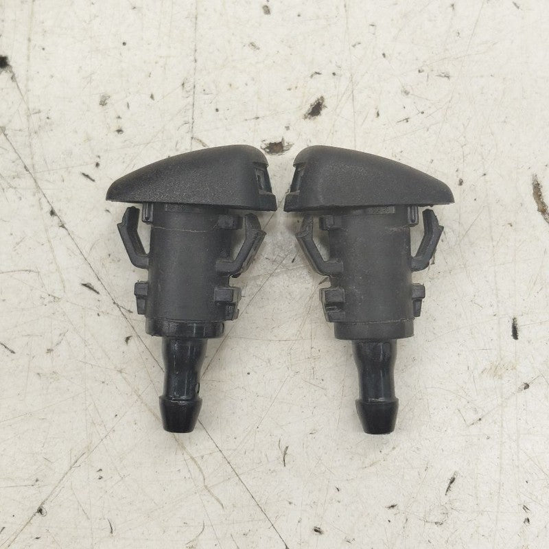 Hyundai Kona Windshield Wiper Washer Fluid Hood Sprayer Nozzles  2021 