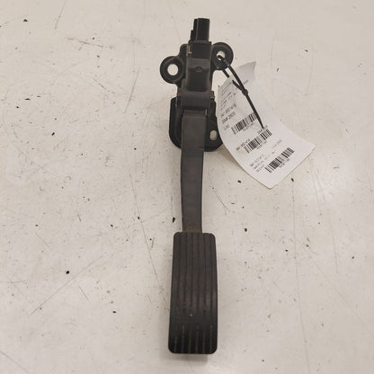 Mitsubishi Outlander   Gas Pedal  2018 2017 2016