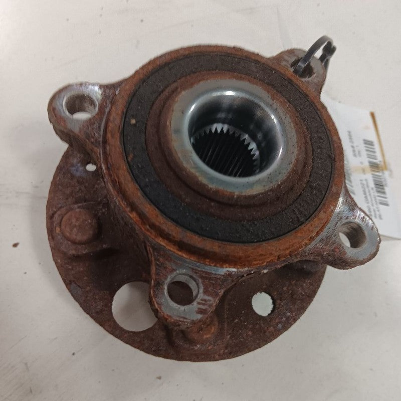 Chevy Trailblazer Left Rear Spindle Knuckle Bearing Hub  2021 2022 202