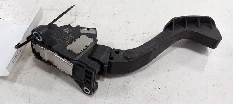 Toyota Corolla Gas Pedal 2019 2018 2017 2016 2015 2014 OEM