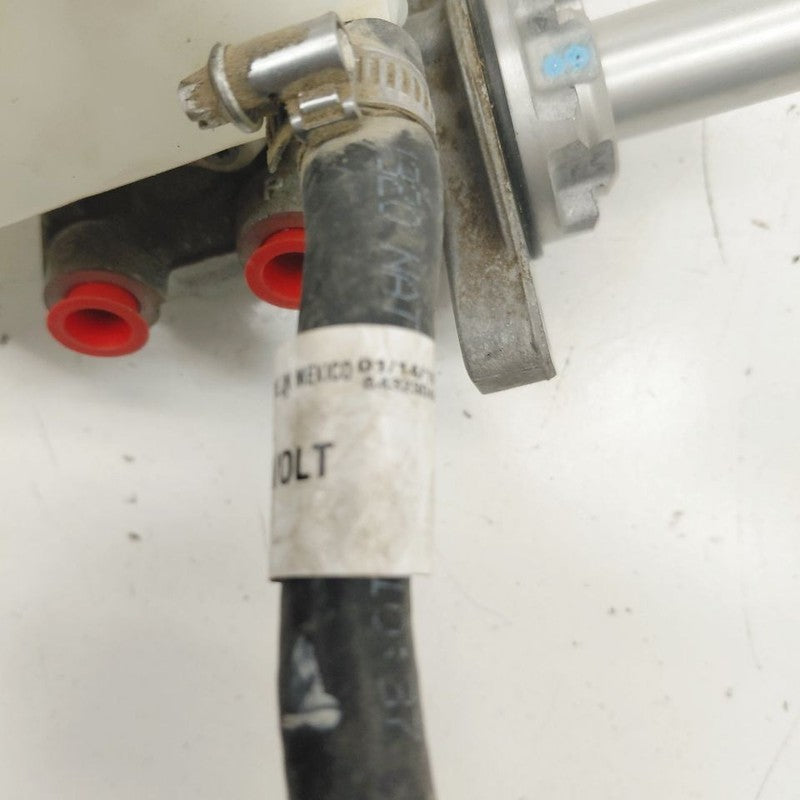 Brake Master Cylinder Fits 19 Chevy Volt OEM