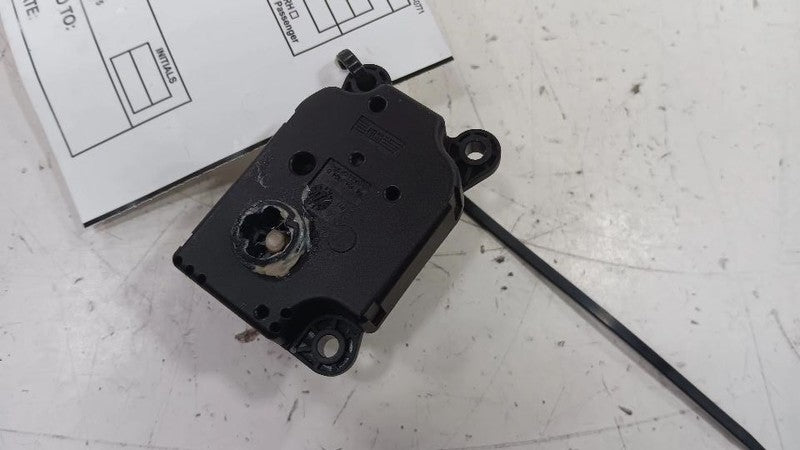 Buick Encore Flap Door Motor Heater AC Door Actuator  2016 2017 2018 2