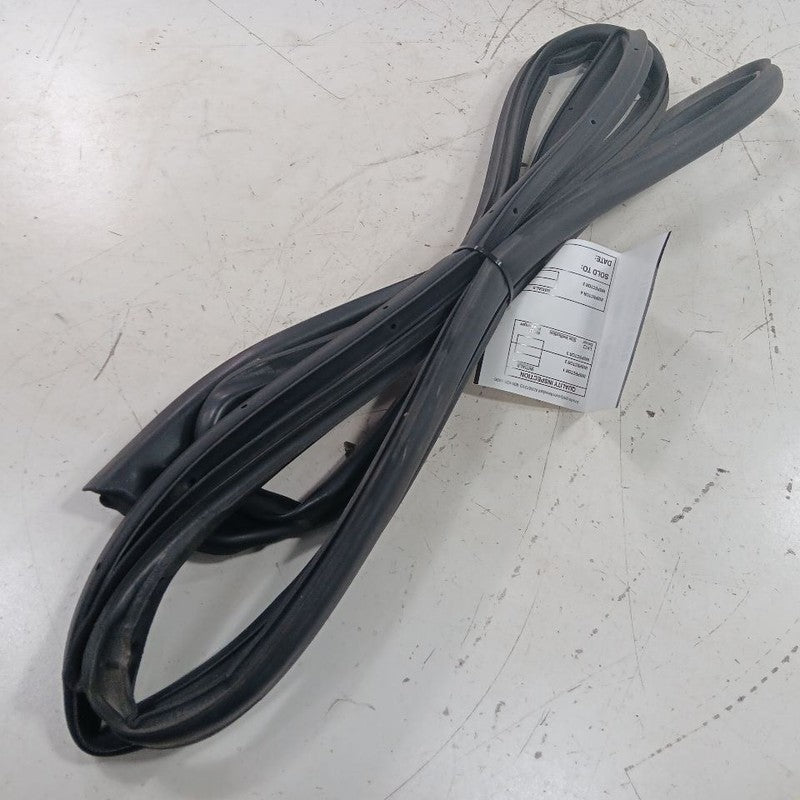 Outlander Sport On Door Seal Rubber Left Driver Front  2019 2020 2021 