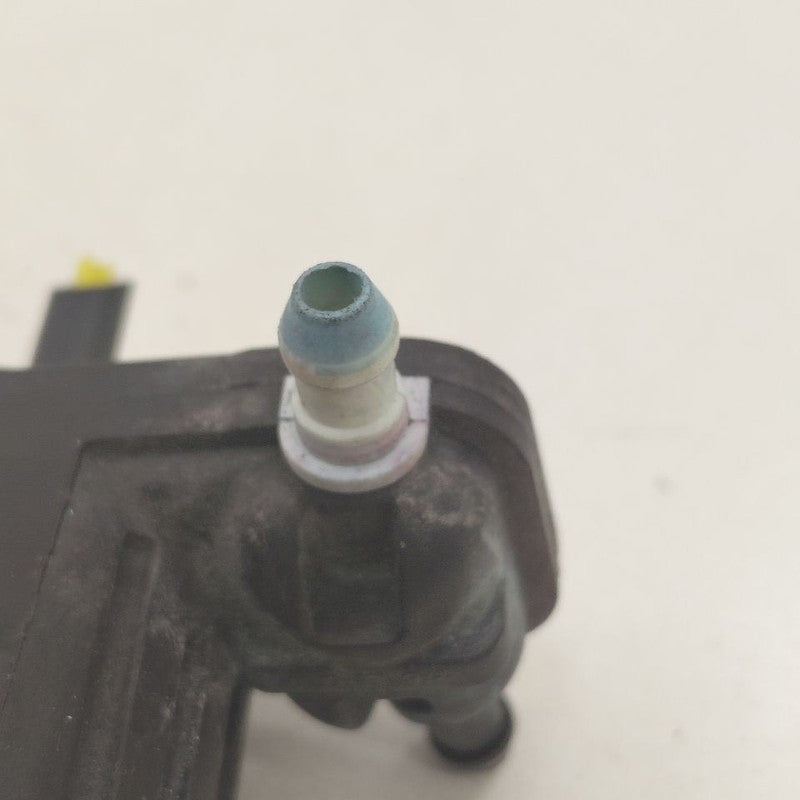 2018 Fiat 500 X Model Windshield Washer Wash Fluid Reservoir Motor Pum