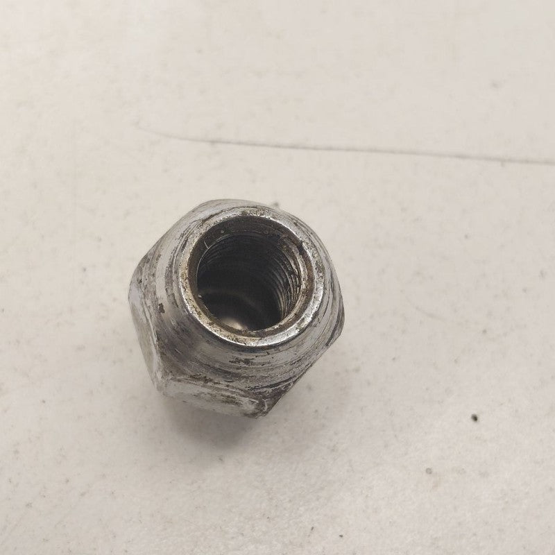 Hyundai Kona Lug Nut Set  2021 2020 2019
