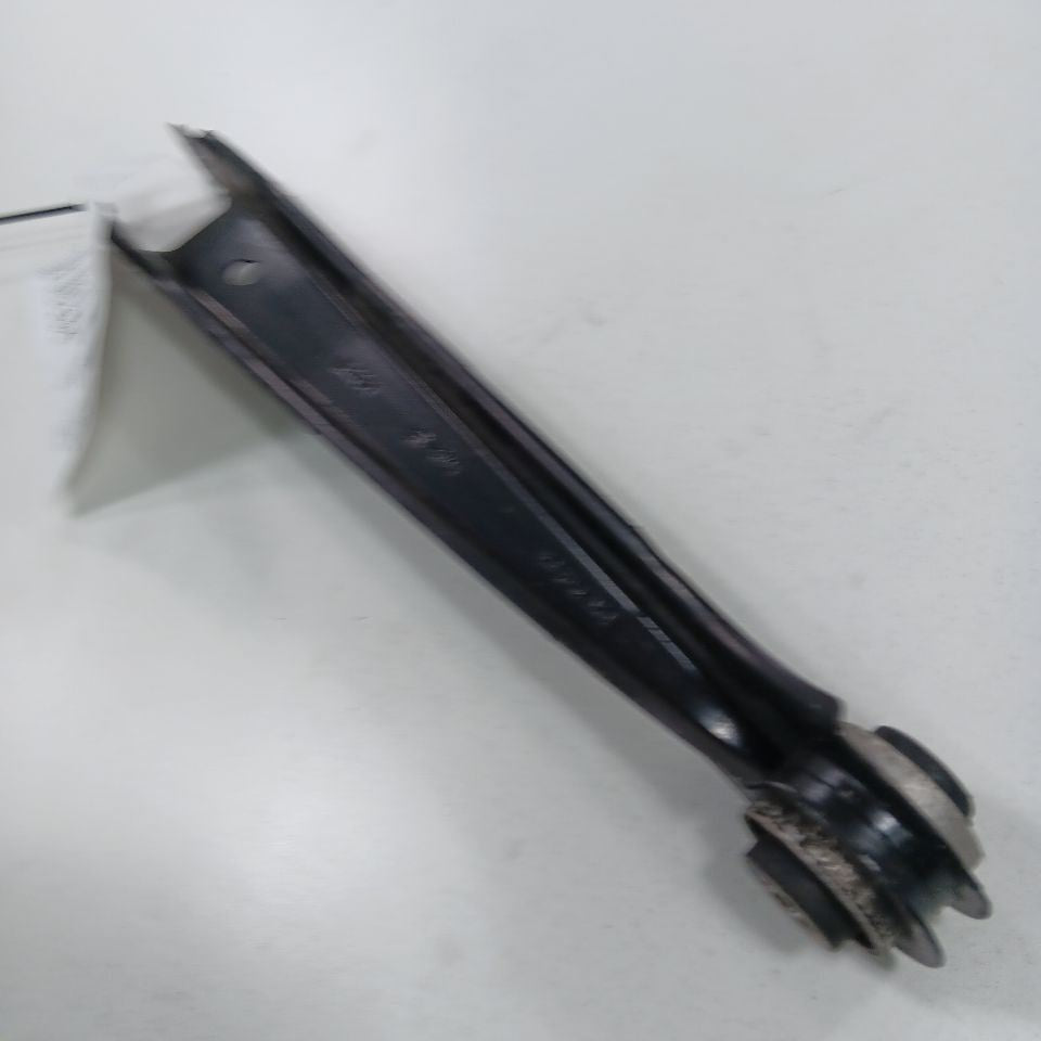 2025 GMC Acadia Passenger Right Rear Lower Trailing Control Arm Rear