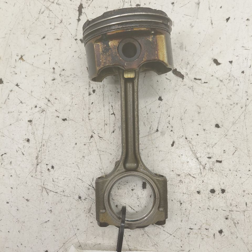 Nissan Versa Single Piston With Connecting Rod   1.6 2019 2018 2017 20