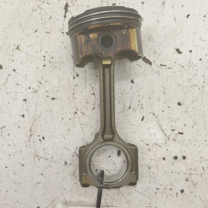 Nissan Versa Single Piston With Connecting Rod   1.6 2019 2018 2017 20