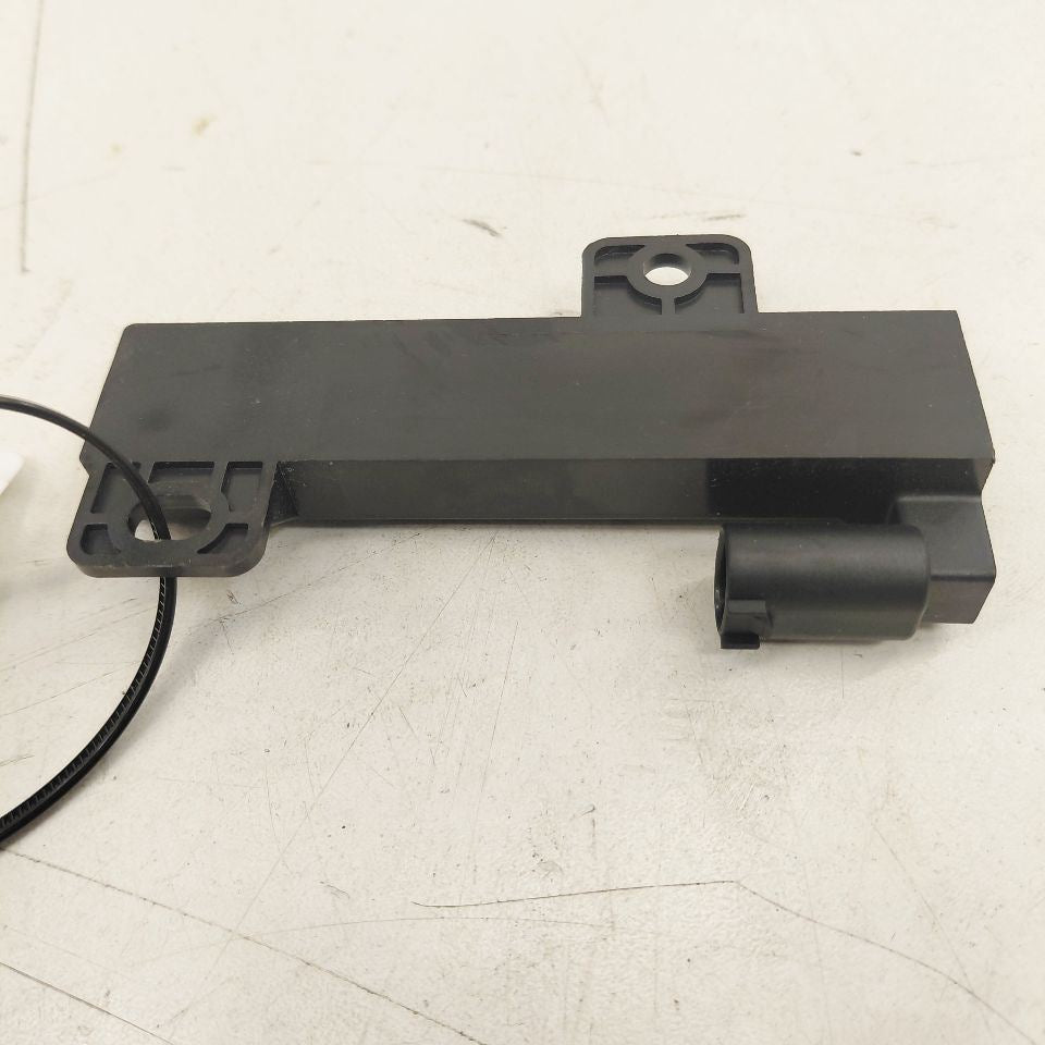 Chrysler 300 Keyless Entry Antenna Module {68051315AB} 2017 2018 2019 