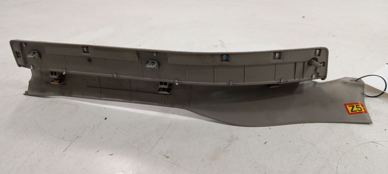 Hyundai XG350 Sill Trim Plate Door Jam Threshold Left Rear 2003 2004 2