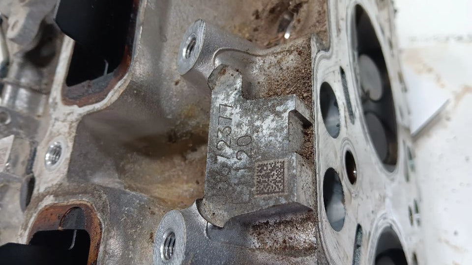 11063AB90A Driver Left Engine Cylinder Head Fits 17-19 IMPREZA