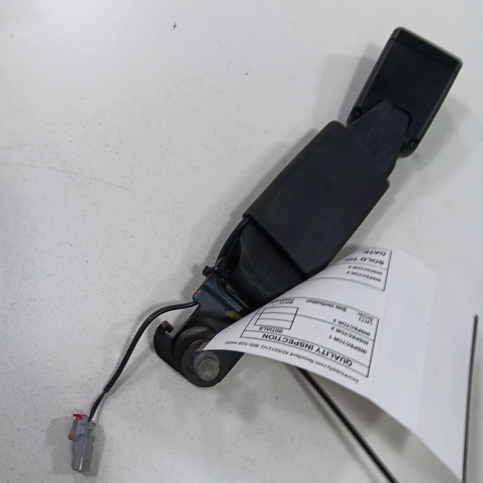 2025 GMC Acadia Center Rear Back Seat Belt Buckle Latch