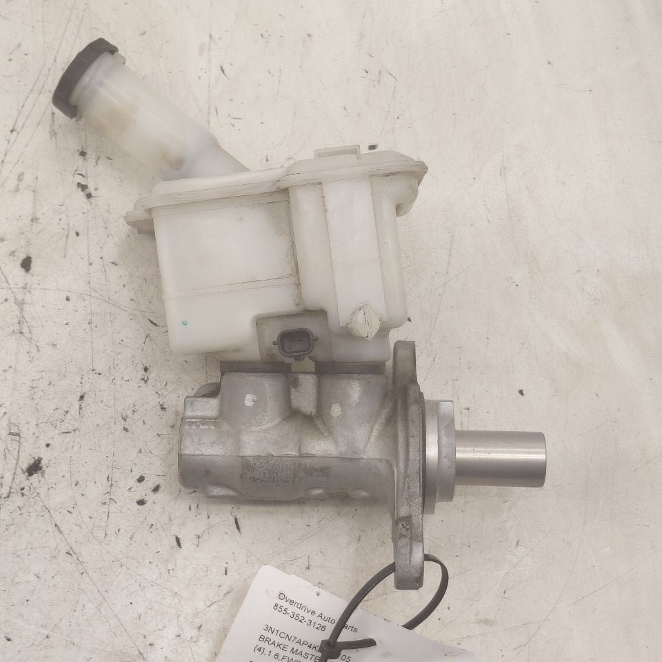 Brake Master Cylinder Fits 12-19 Nissan Versa