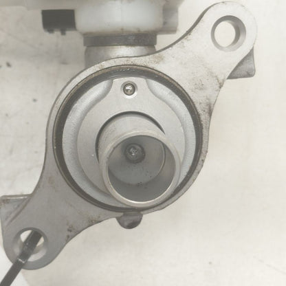 Brake Master Cylinder Fits 12-19 Nissan Versa