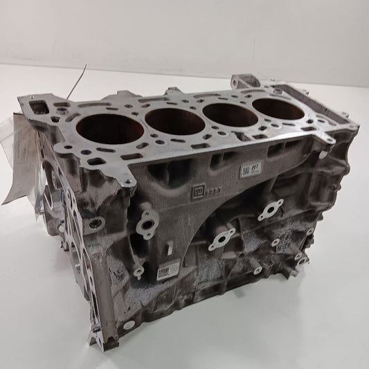 2025 GMC Acadia 2.5 Bare Engine Cylinder Block