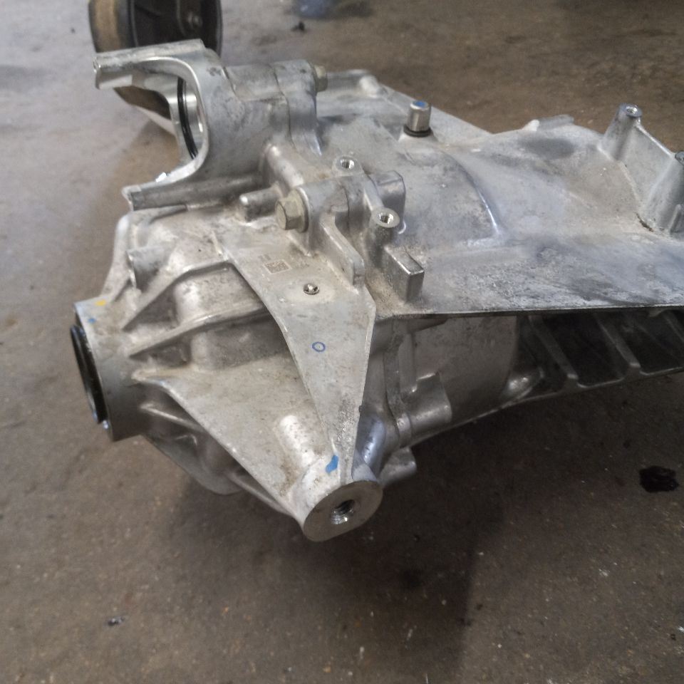 2025 GMC Acadia 2.5 Rear Axle Carrier