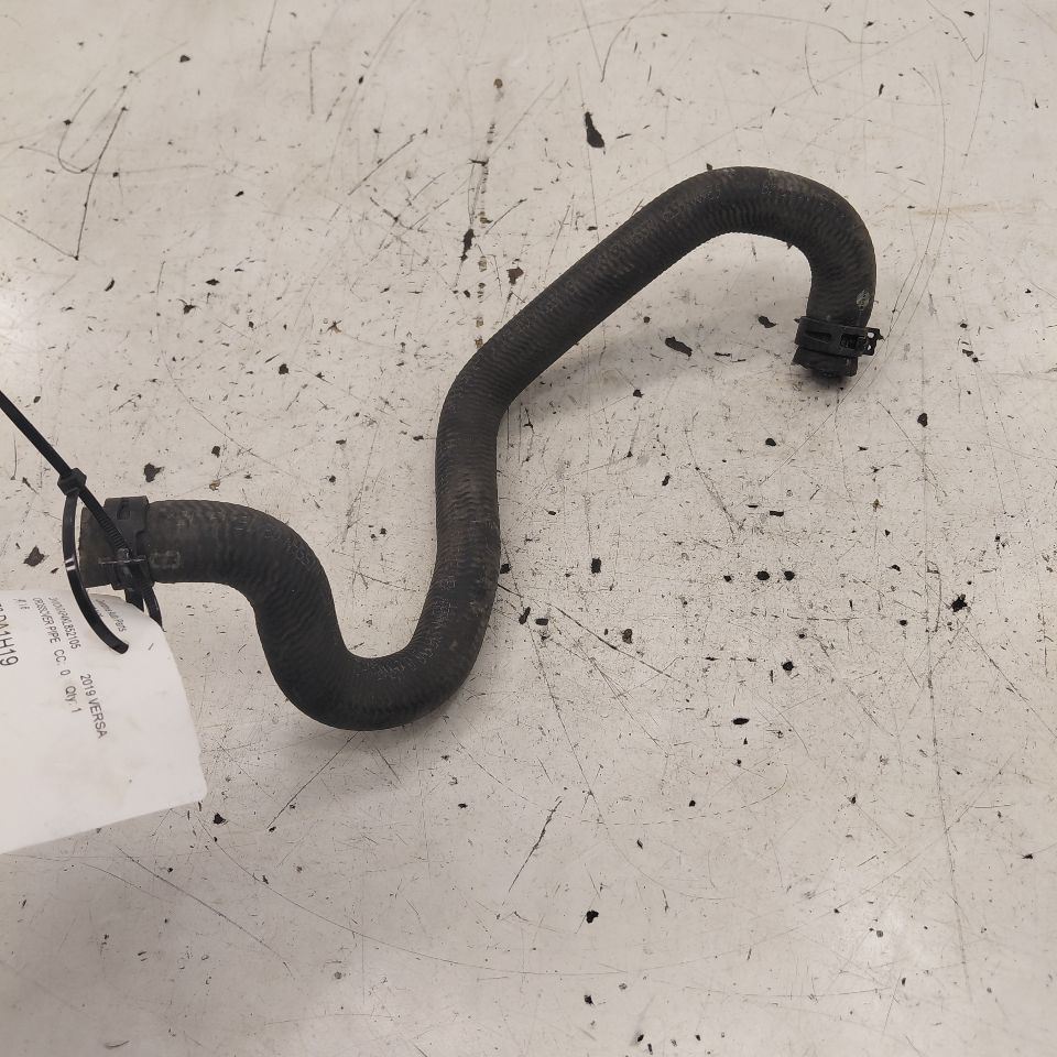 Nissan Versa Coolant Line Crossover Pipe  1.6 2019 2018 2017 2016