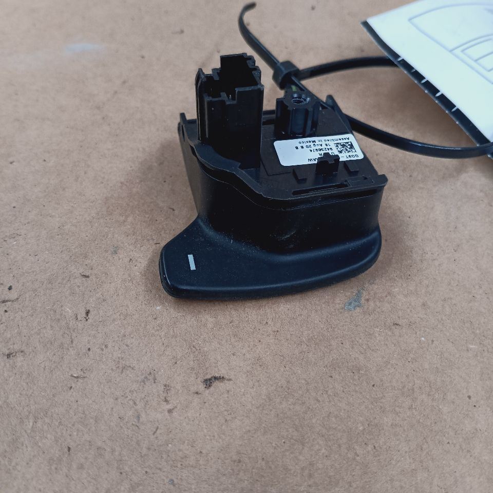 Ford Edge Steering Wheel Left Paddle Down Shifter {GG9T3F884AAW} 2019 