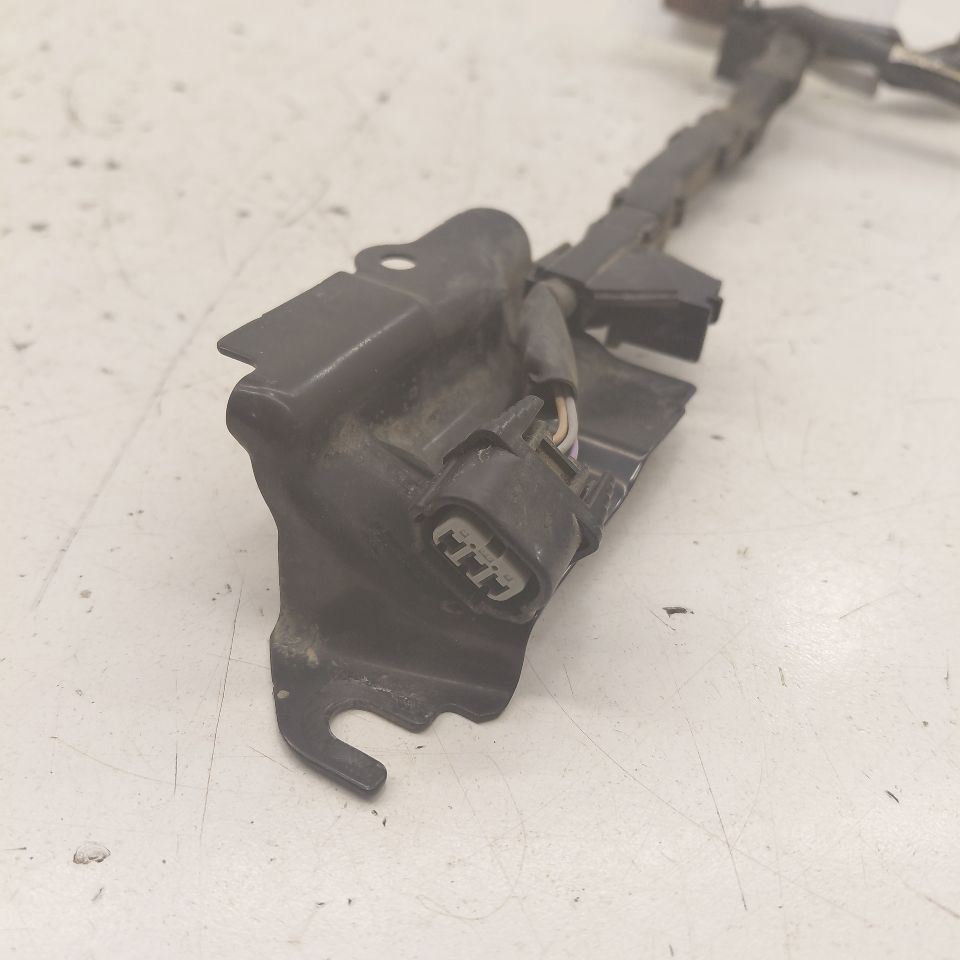 Honda Clarity Crank Sensor Wire {321135WJA0} 1.3 2018 2019 2020