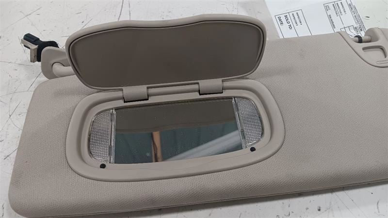 Driver Sun Visor Shade Sedan Without Sunroof With Illumination Fits 15
