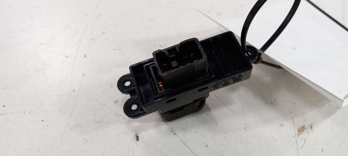 Hyundai Elantra Power Window Switch Right Passenger Rear 2009 2010 201