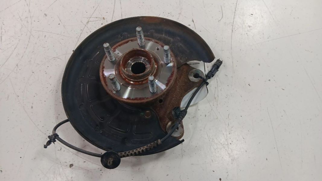 Passenger Right Rear Knuckle Stub Bearing Hub AWD Fits 13-20 TRAX OEM