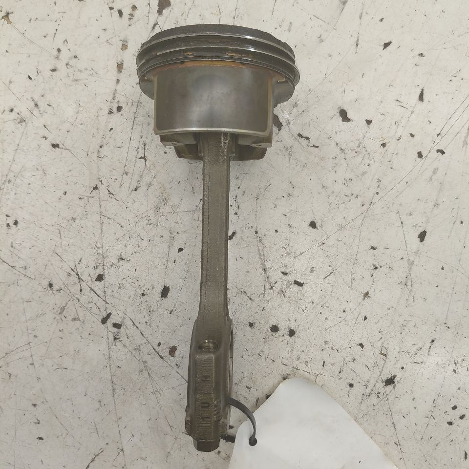 Nissan Versa Single Piston With Connecting Rod   1.6 2019 2018 2017 20