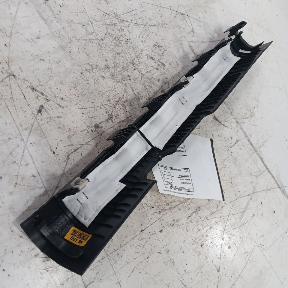Hyundai Tucson Sill Trim Plate Door Jam Threshold Right Passenger Front  2019 20
