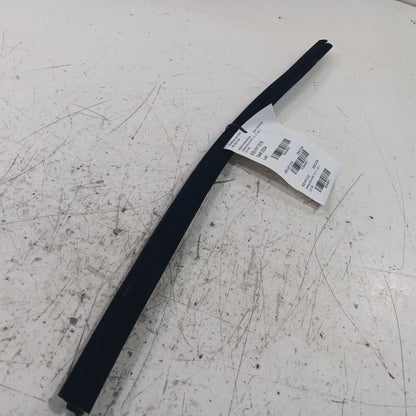 Does Not Apply Hyundai Tucson Right Rear Weather Strip Interior  2019 2020 2021