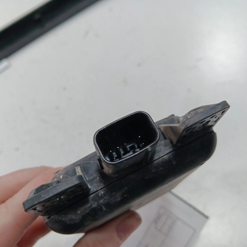 Passenger Right Camera Projector Radar Unit ID 95821F2001 Fits 17-18 Elantra
