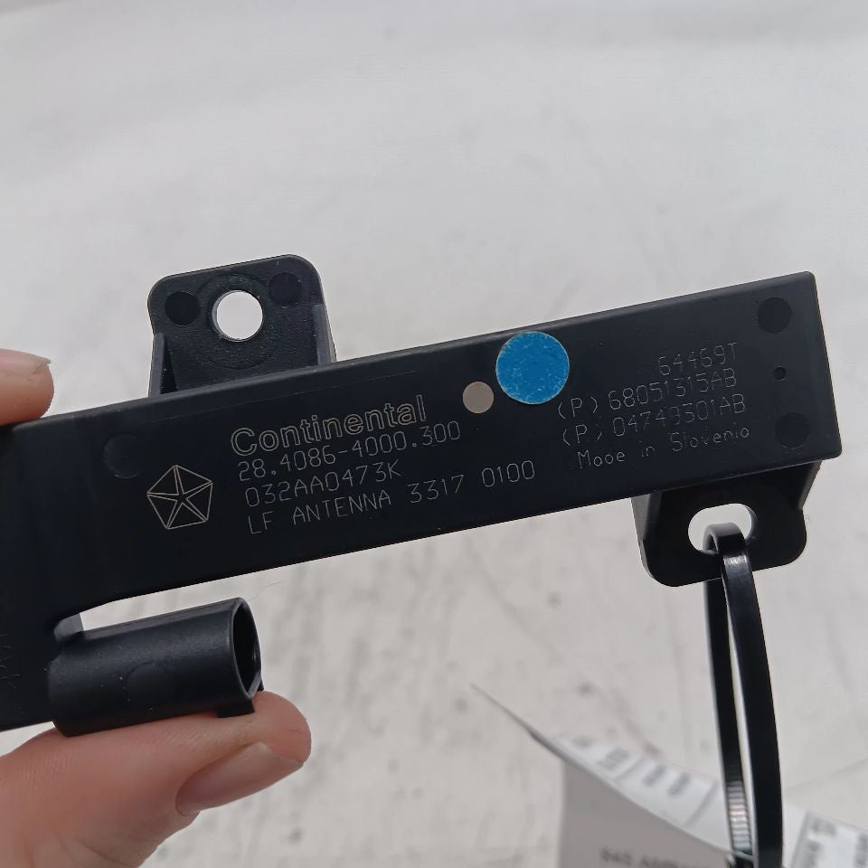 Jeep Renegade Passive Entry Antenna - 68051315AB Fits 2015 2016 2017 2018