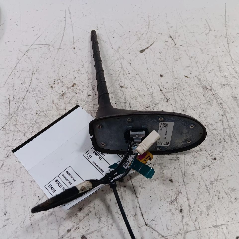 2018 Fiat 500 Antenna 