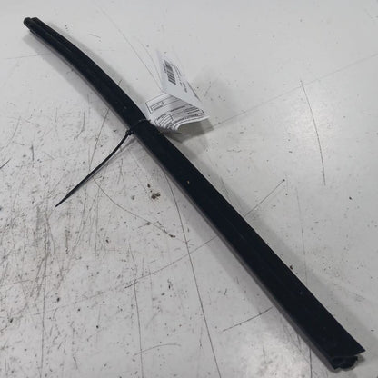 Does Not Apply Hyundai Tucson Left Rear Weather Strip Interior  2019 2020 2021