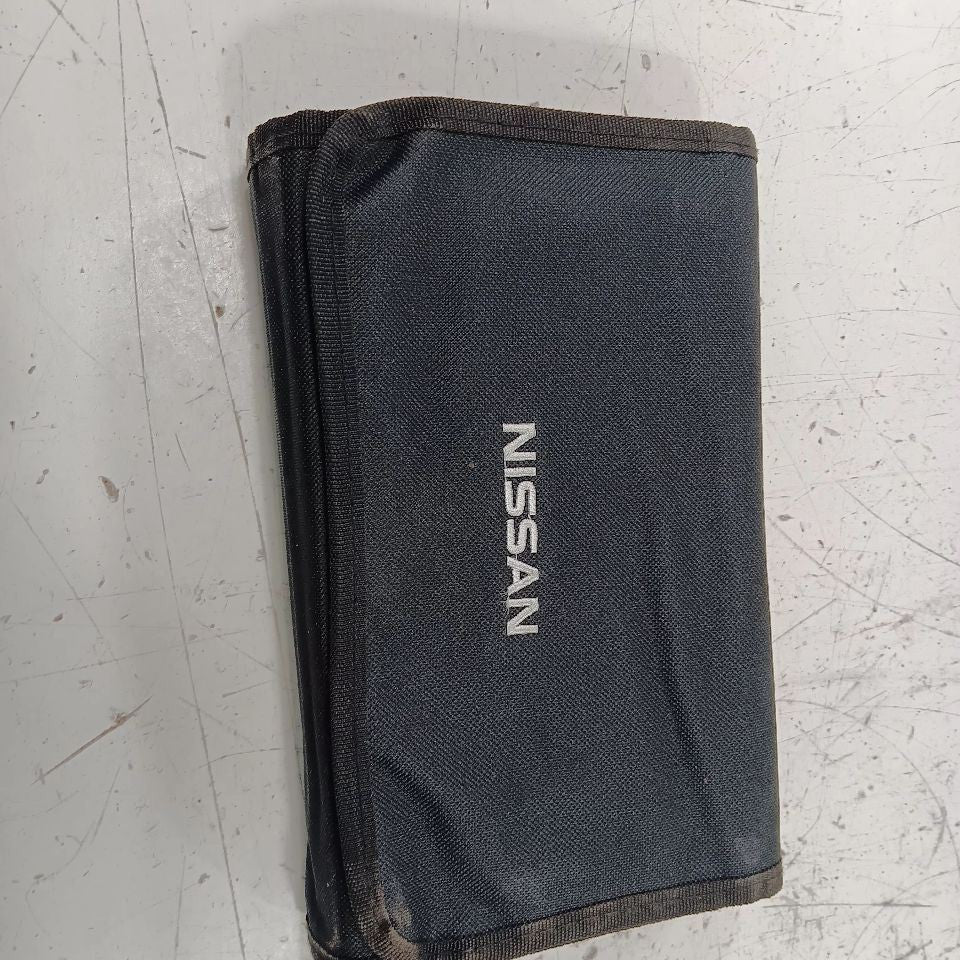 Does Not Apply Owners Manual Nissan Maxima 2014 2013 2012 2011 2010 2009