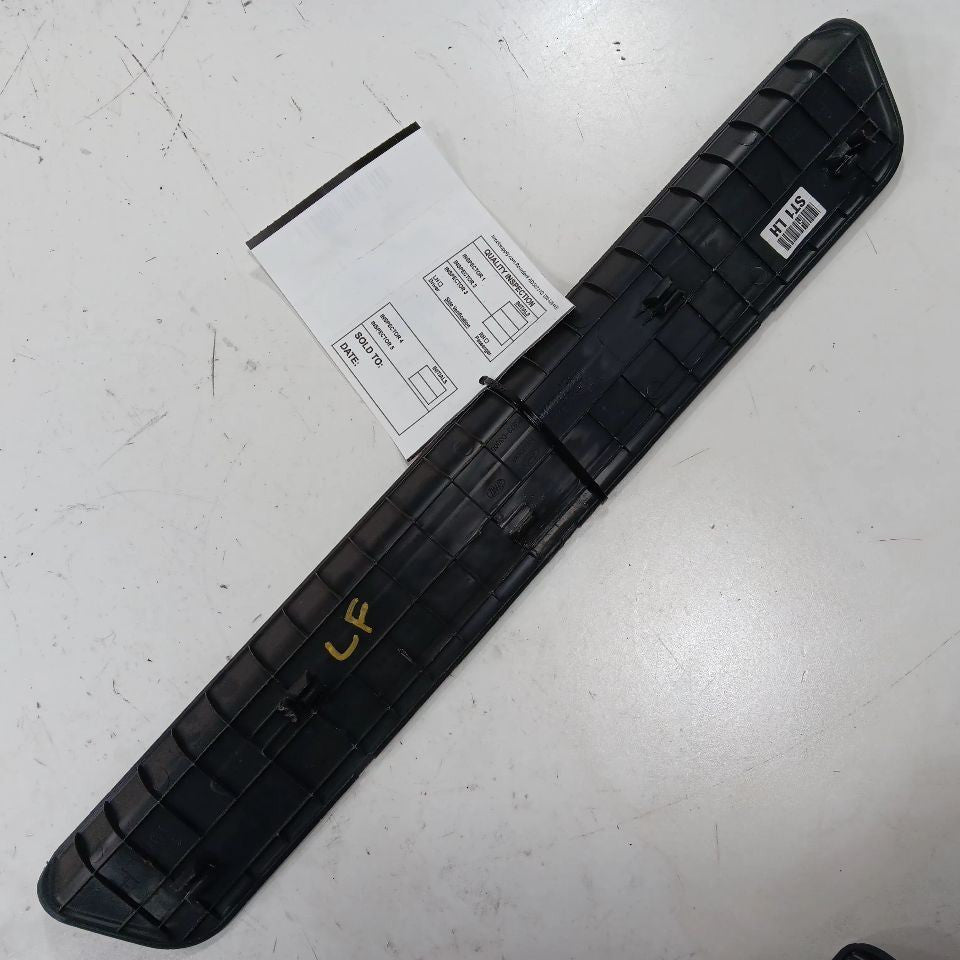 Hyundai Tucson Sill Trim Plate Door Jam Threshold Left Driver Front  2019 2020 2