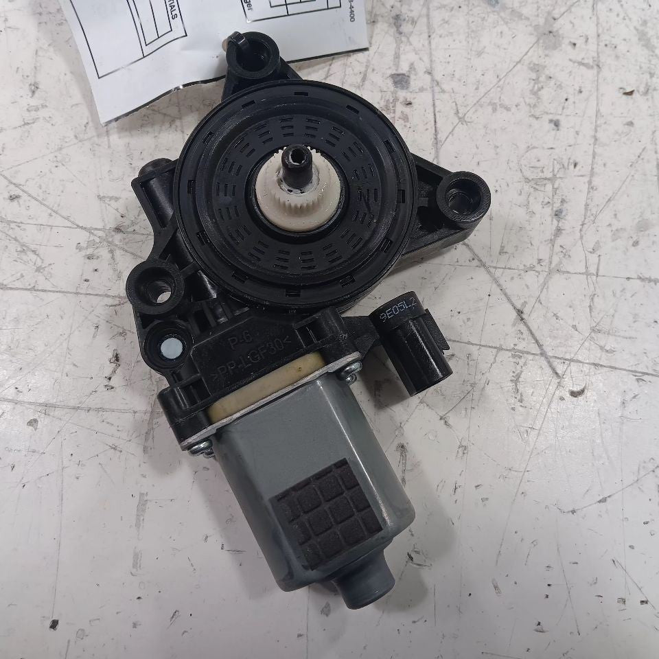 83460D3000 Passenger Right Rear Power Window Motor 16-21 Hyundai Tucson