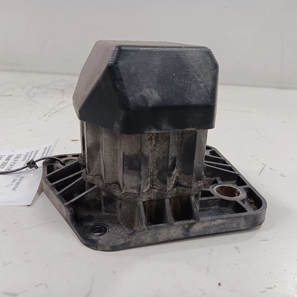 2018 Fiat 500 Passenger Right Front Bumper Guard Impact Absorber