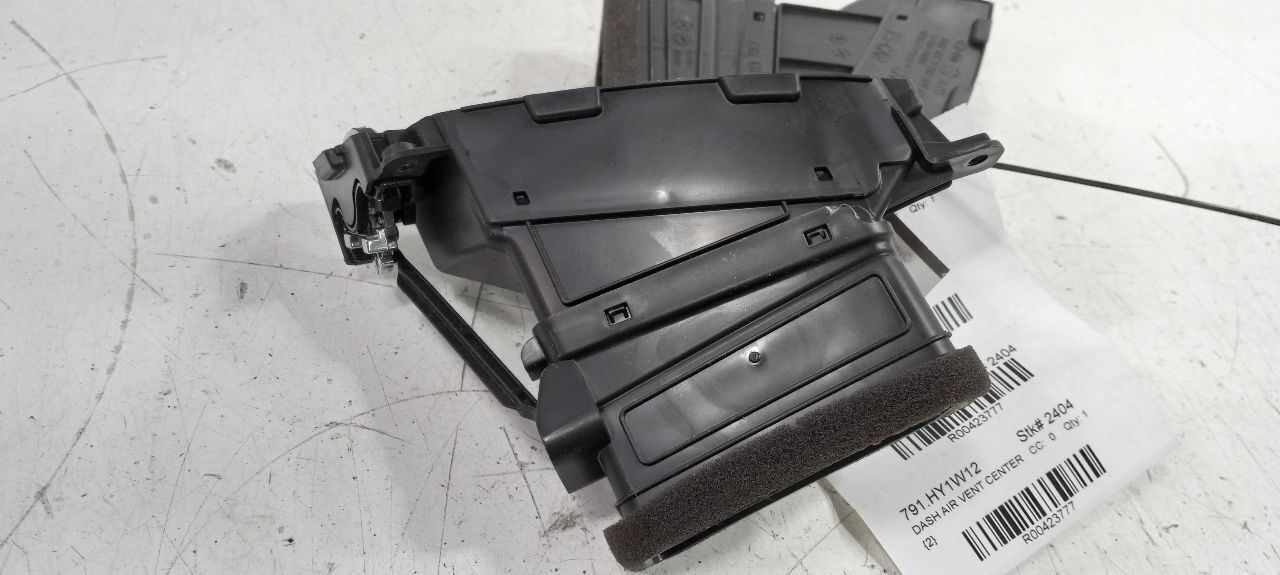 Hyundai Veloster Dash Air Vent Center Middle 2012 2013 2014